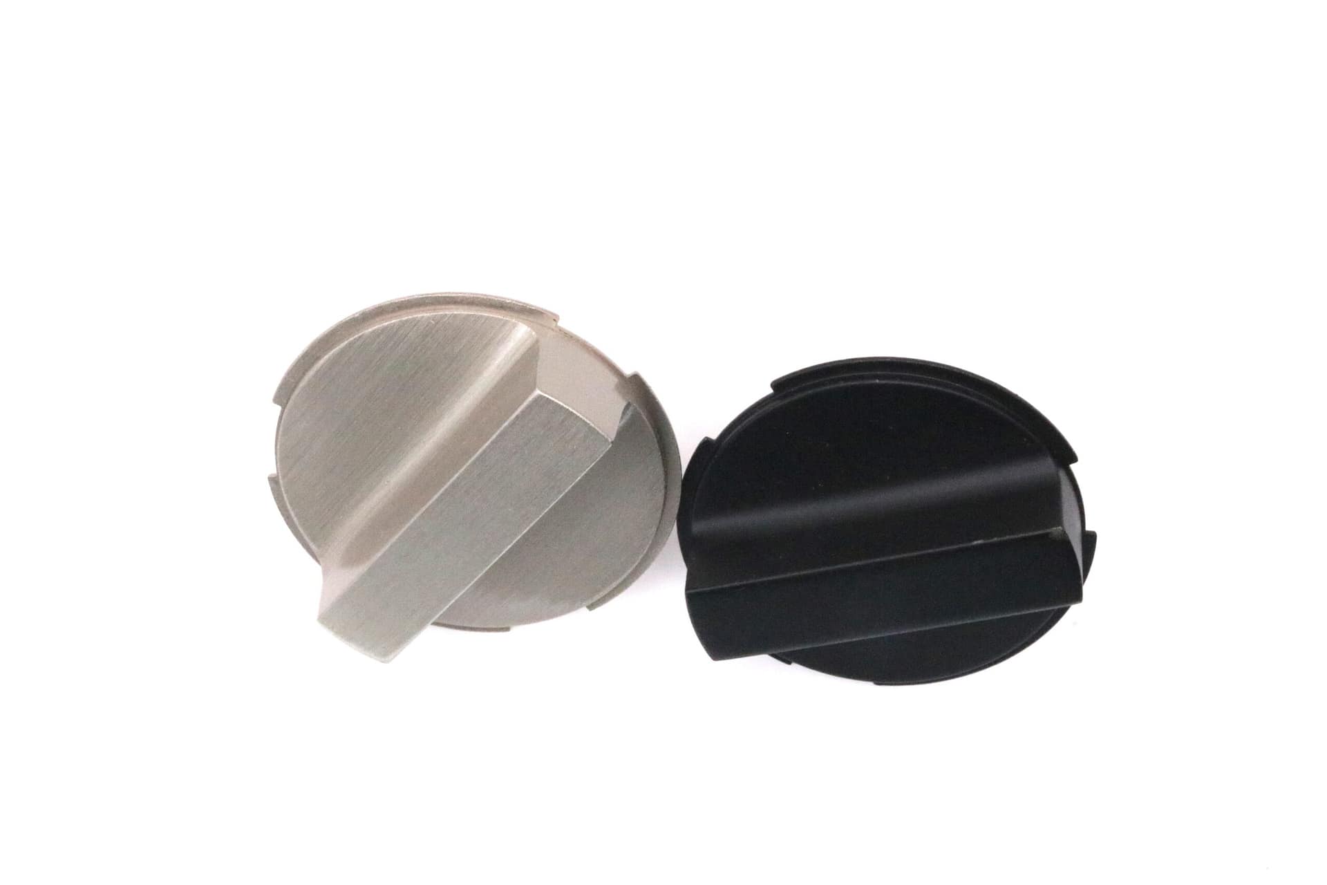 Pomelli rubinetteria zama satinato e verniciato nero - Micrometal