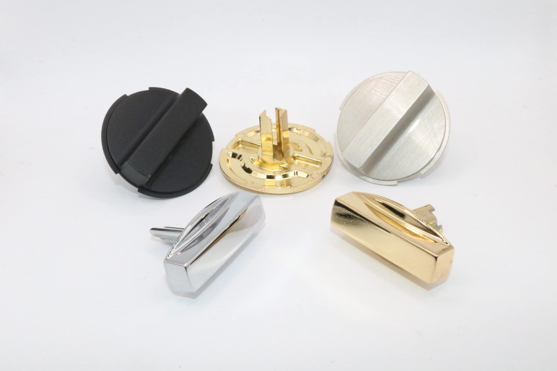 Pomelli zama verniciati e nichelati in varie finiture - Micrometal