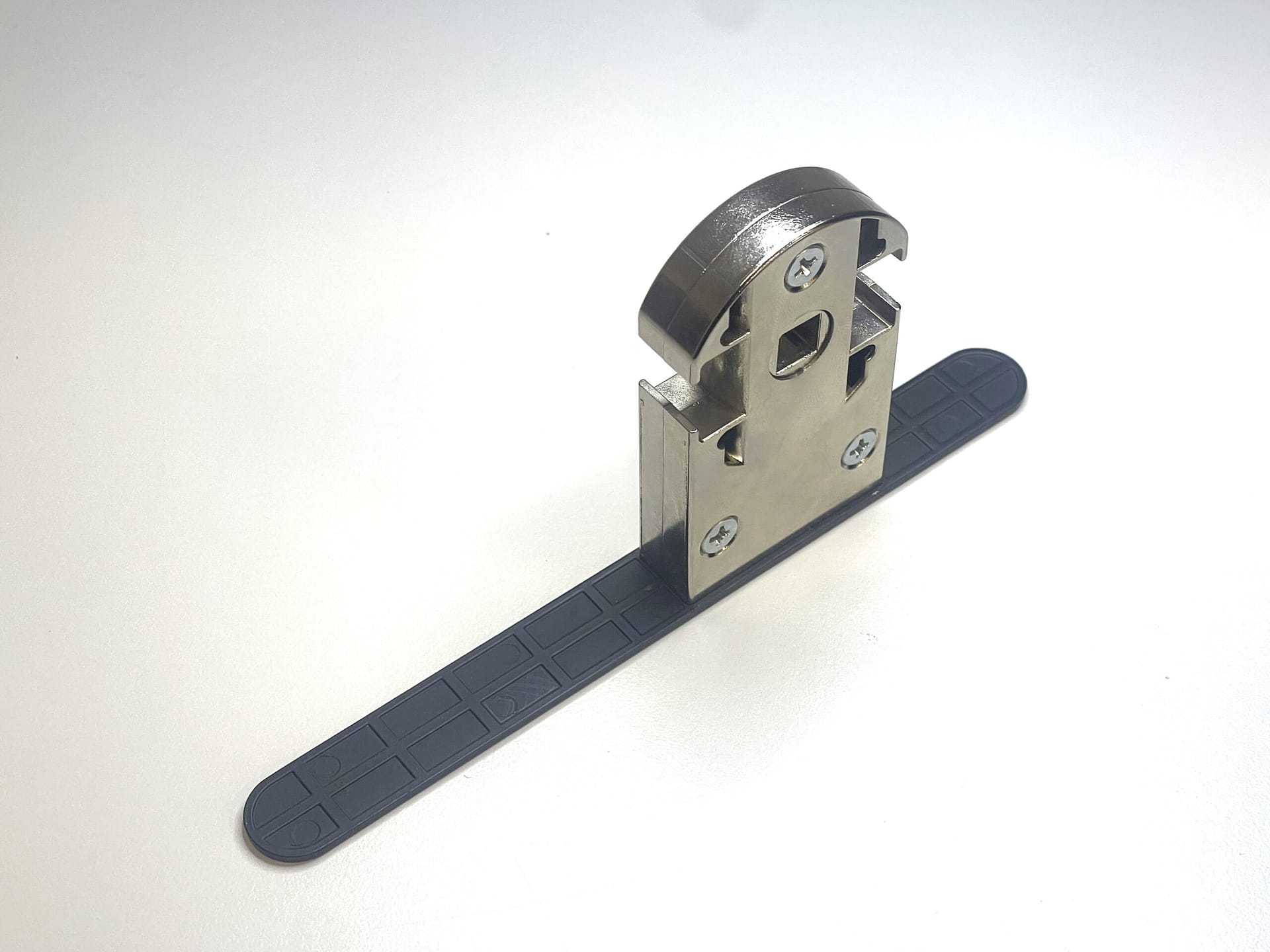 Serratura montata zama inox con linguetta gommata - componente pressofuso Micrometal